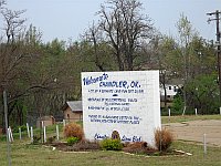 USA - Chandler OK - Welcome Sign (17 Apr 2009)